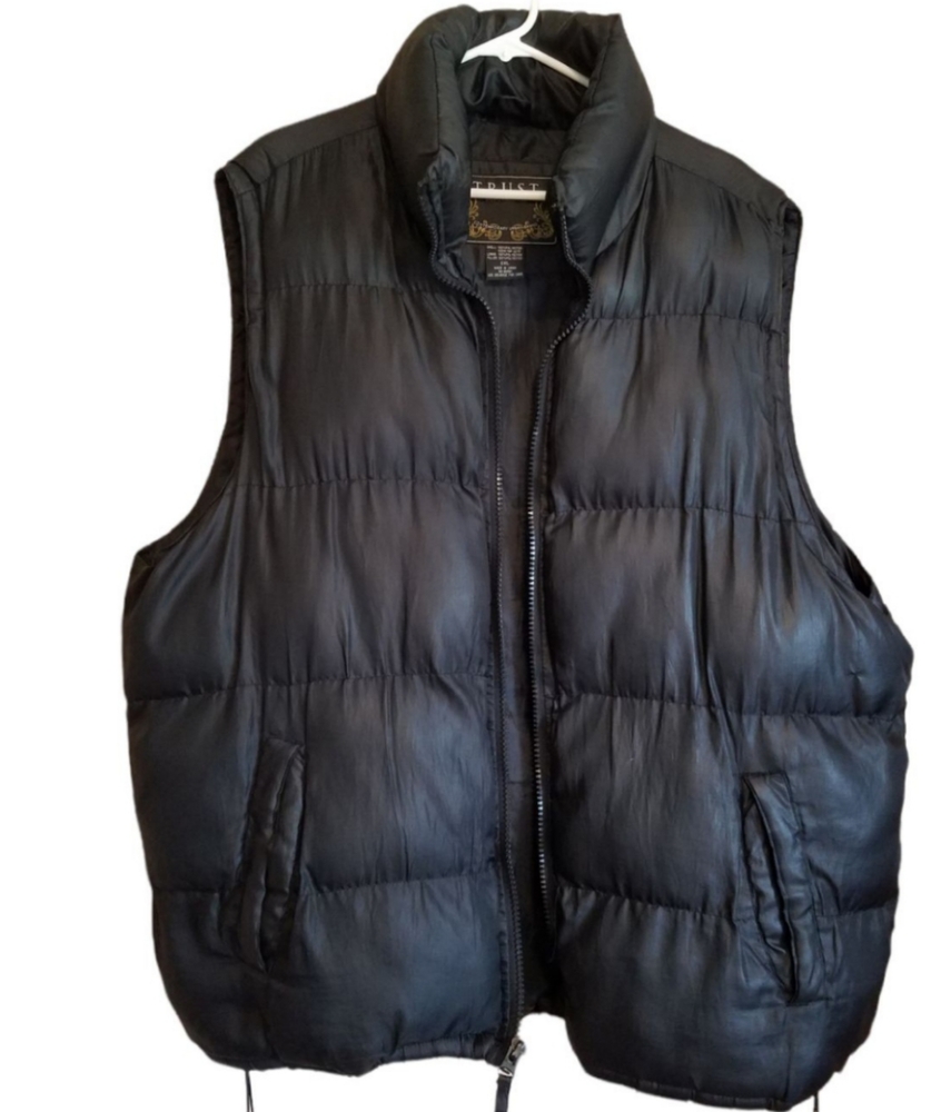 Trust Sports Collection Puffer Vest, Black